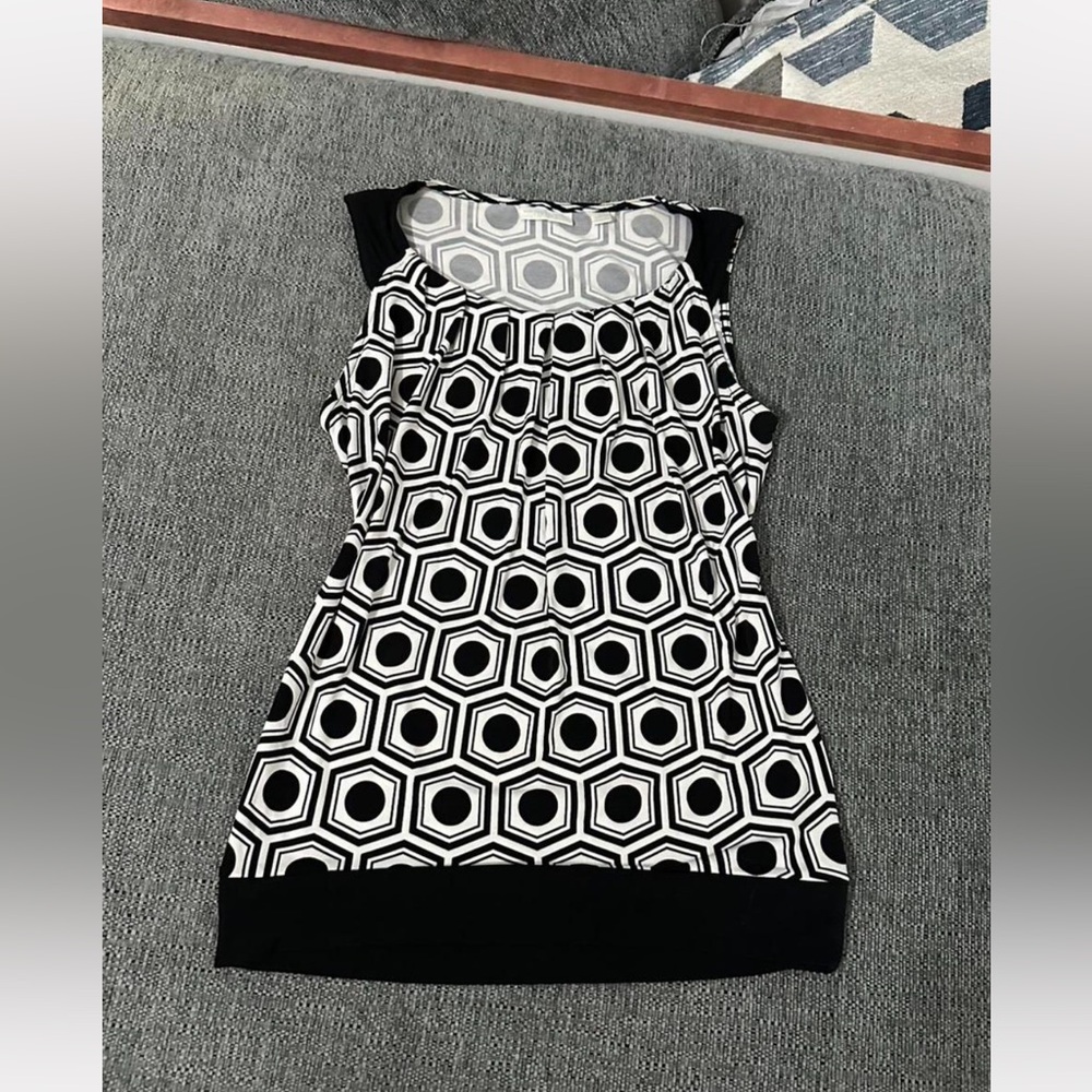 00’s Geometric Top